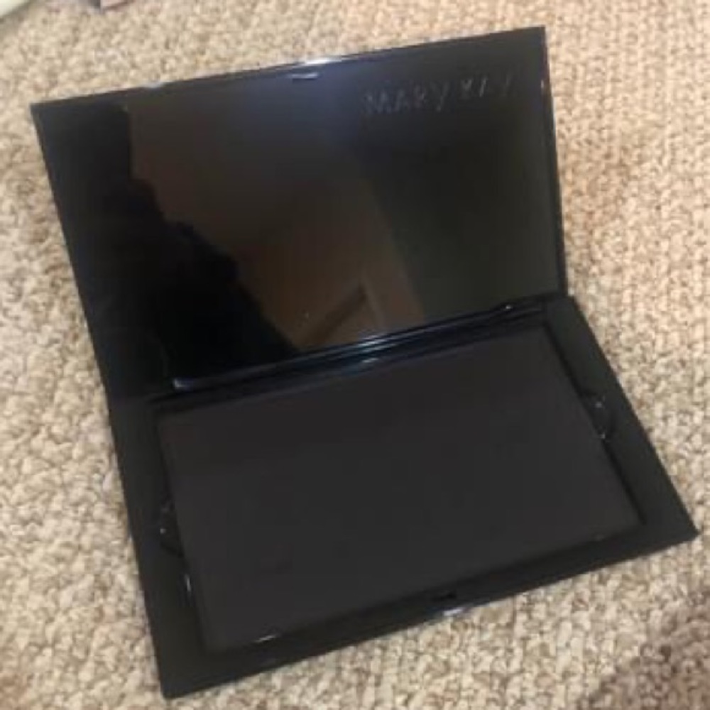 Mary Kay Pro Palette